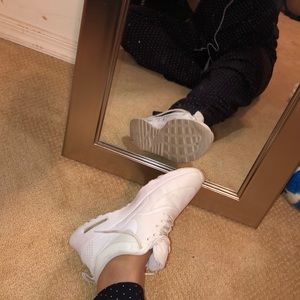 All white nike air max Thea